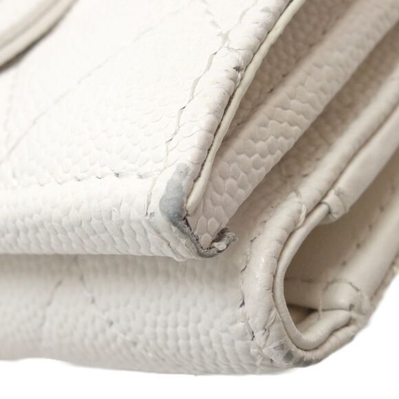 CHANEL White Caviar Leather Wallet - Picture 4 of 10